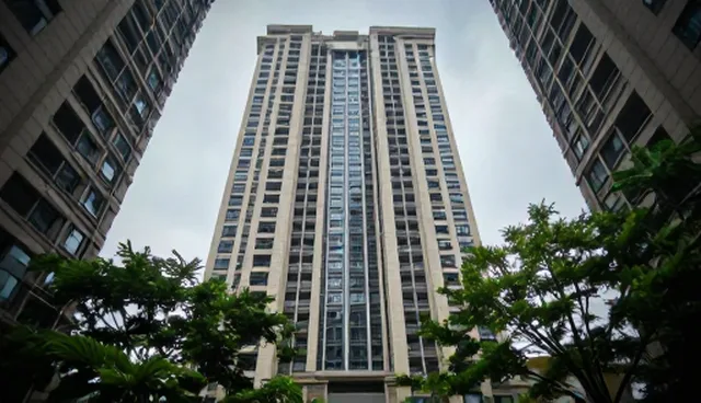 商务服务选型关注点：信息获取与处理的两种做法对比